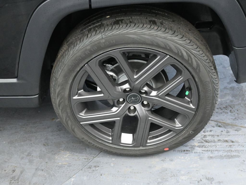 New 2026 Jeep Compass Latitude w/ Sun and Sound Group image 14