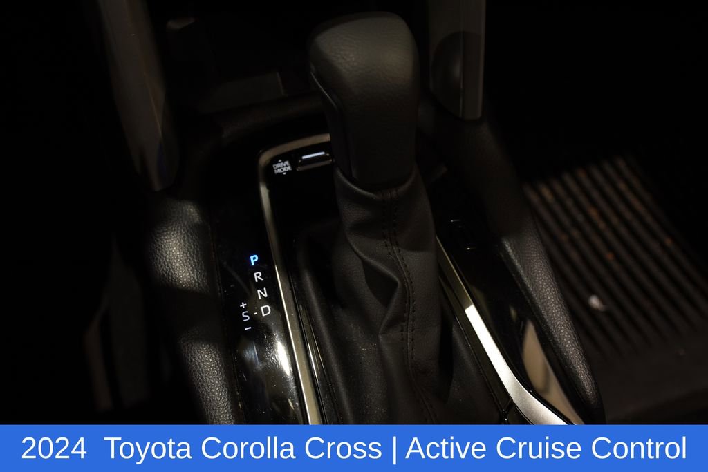 Used 2024 Toyota Corolla Cross AWD Hybrid w/ Convenience Package image 22