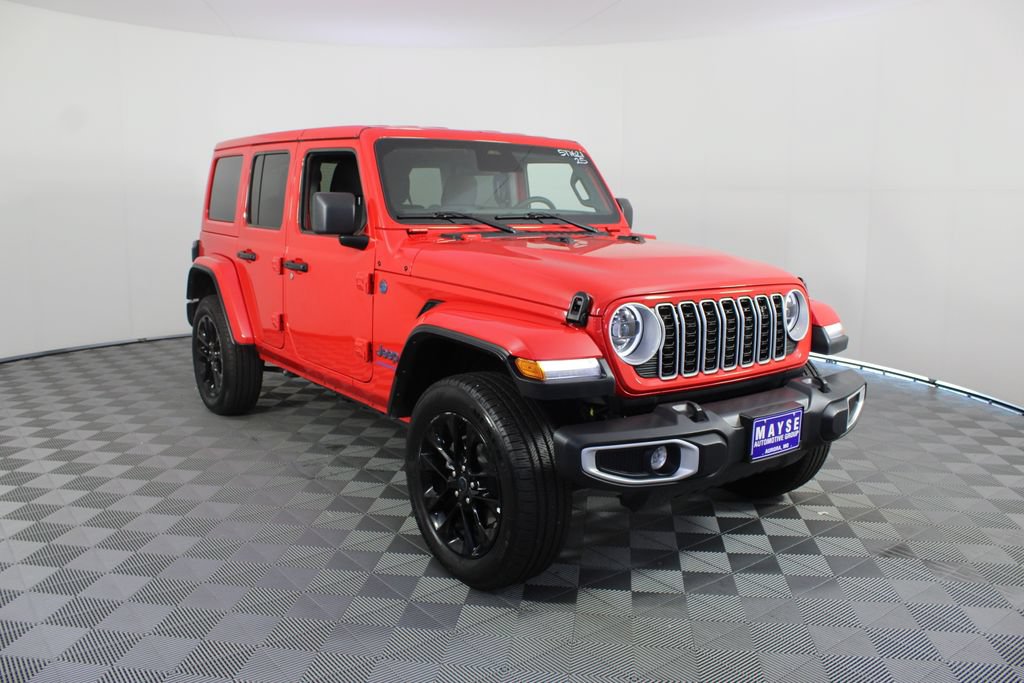 Used 2025 Jeep Wrangler Unlimited Sahara w/ Safety Group AWD/4WD image 24