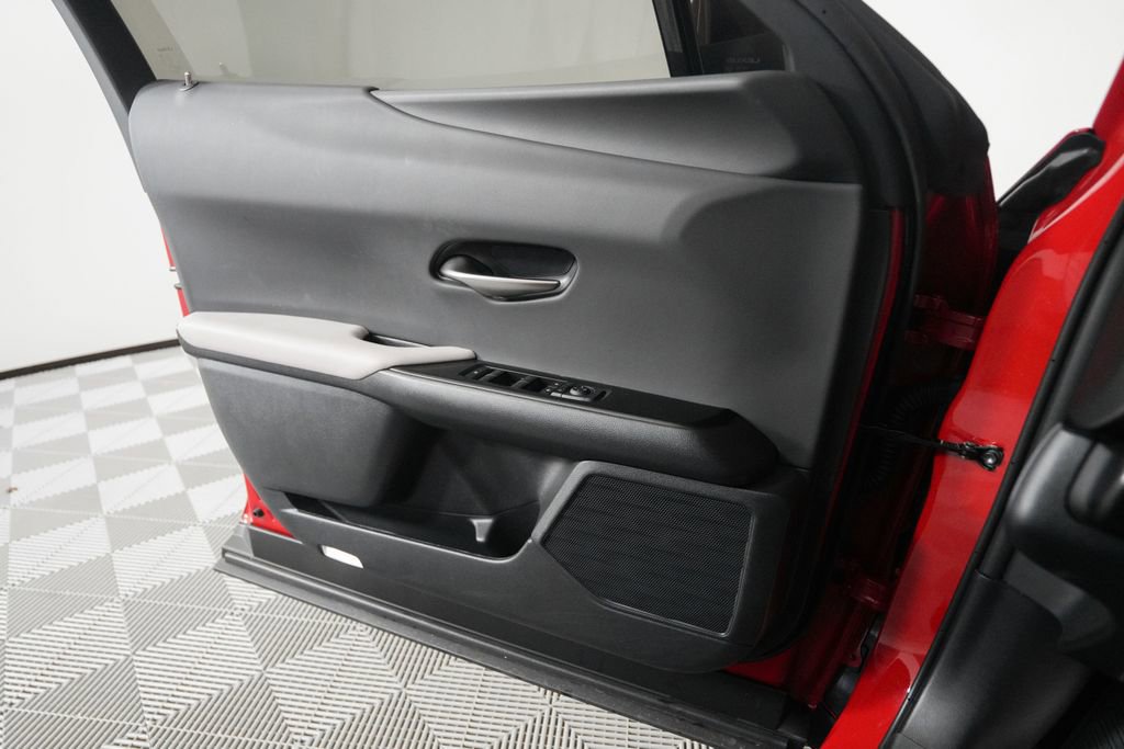 Certified 2025 Lexus UX 300h FWD w/ Accessory Package (Z1) image 12
