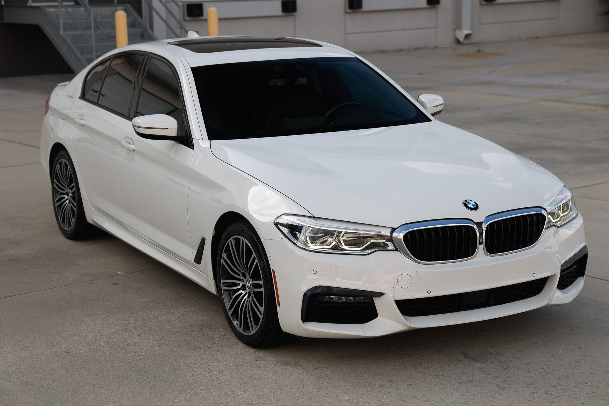 Used 2019 BMW 540i xDrive w/ M Sport Package AWD/4WD image 19