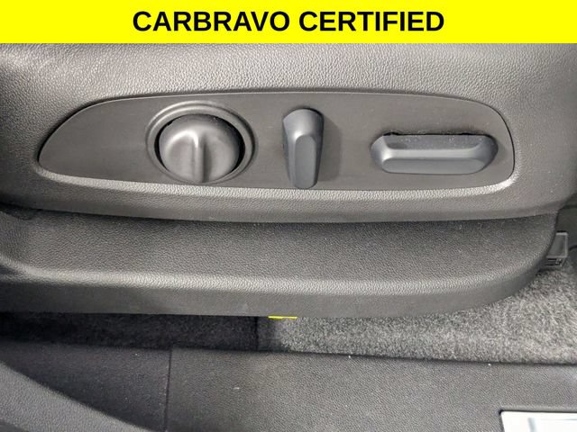 Certified 2018 Chevrolet Equinox Premier FWD image 37