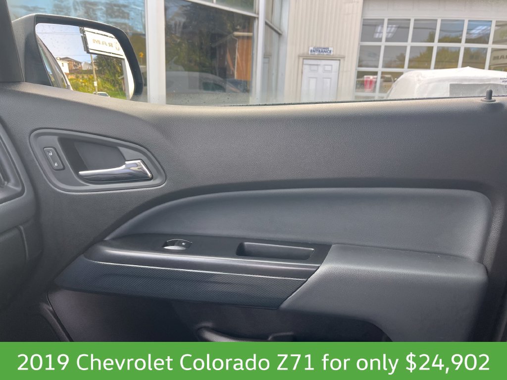 Used 2019 Chevrolet Colorado Z71 AWD/4WD image 33