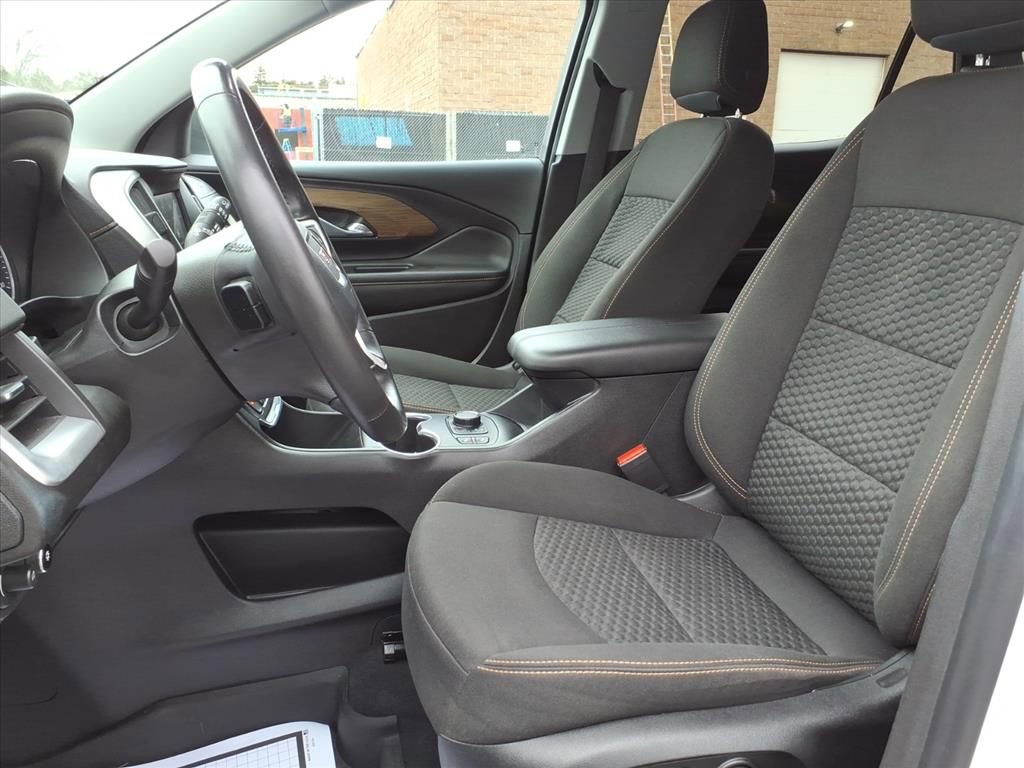 Used 2020 GMC Terrain SLE w/ Driver Convenience Package image 17