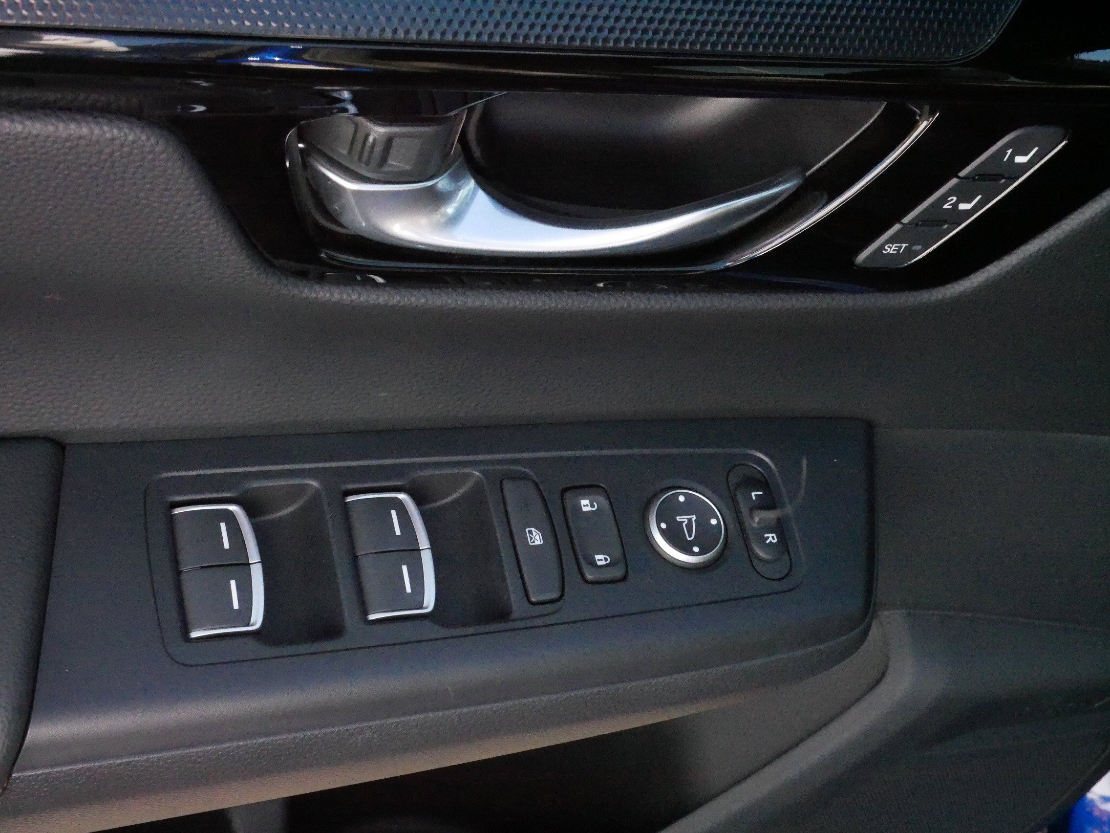 Used 2023 Honda CR-V Sport Touring image 19