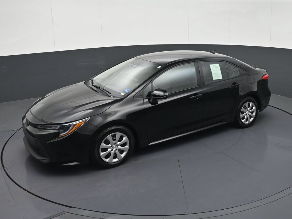 Used 2024 Toyota Corolla LE FWD image 21