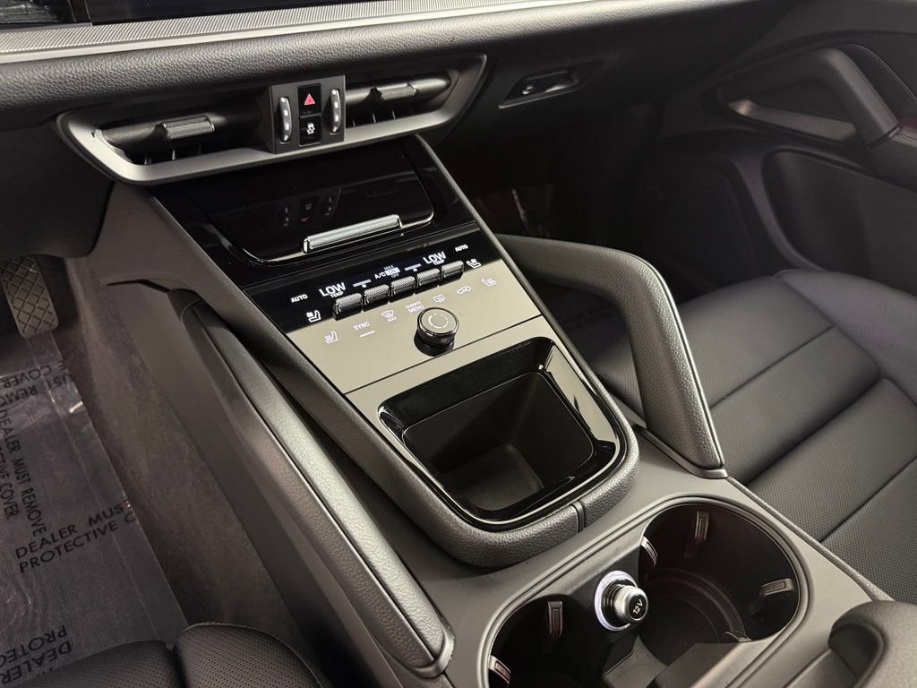 Certified 2026 Porsche Cayenne E-Hybrid AWD/4WD image 22