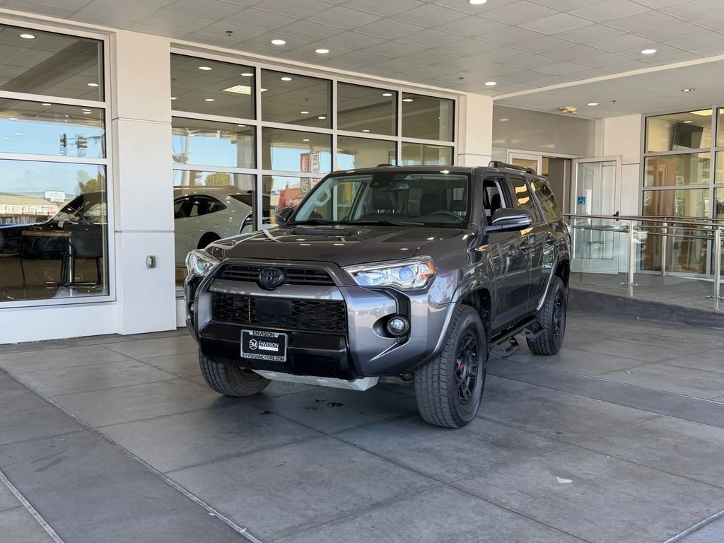 Certified 2021 Toyota 4Runner TRD Off-Road Premium w/ Moonroof Package AWD/4WD image 2
