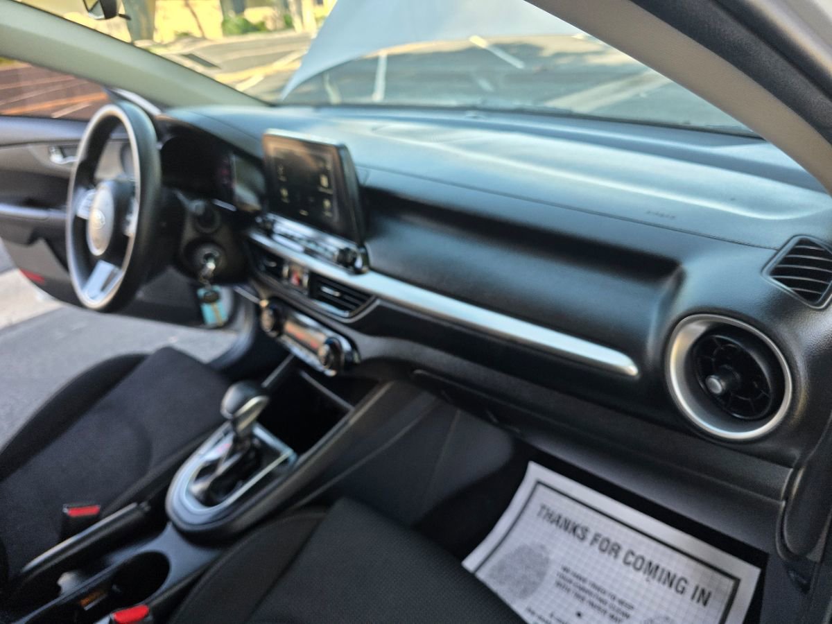 Used 2019 Kia Forte LXS image 27