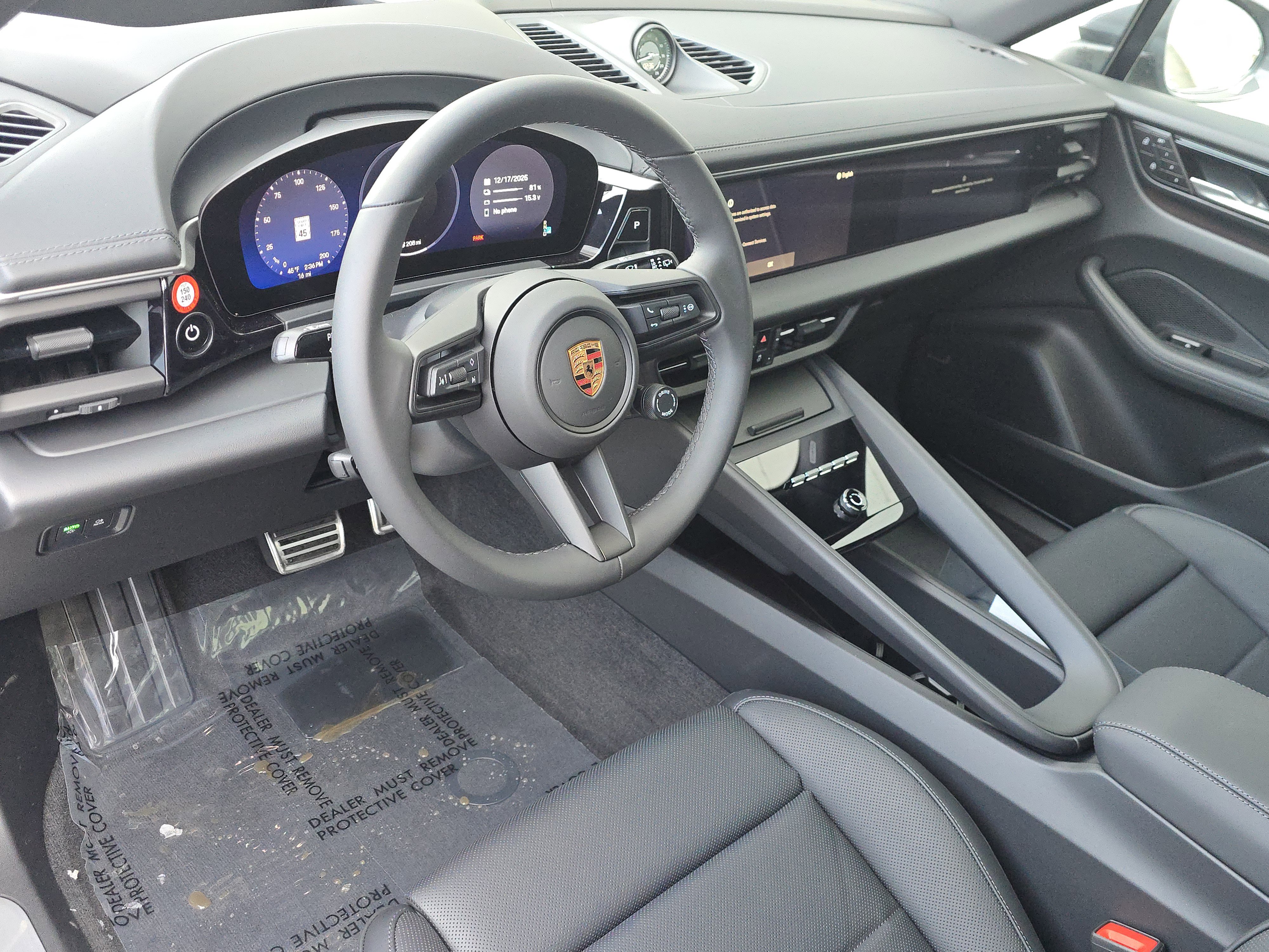 New 2025 Porsche Macan 4S Electric image 4