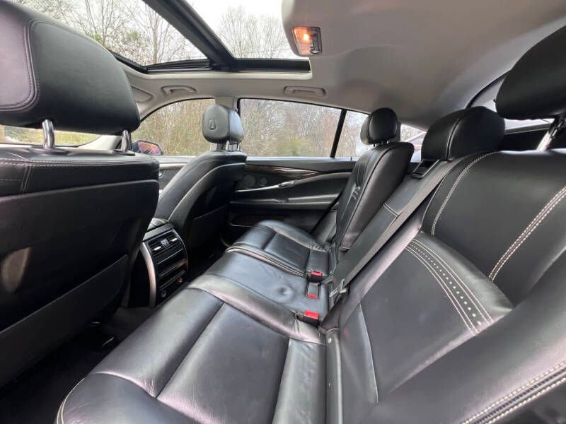 Used 2016 BMW 535i Gran Turismo image 11