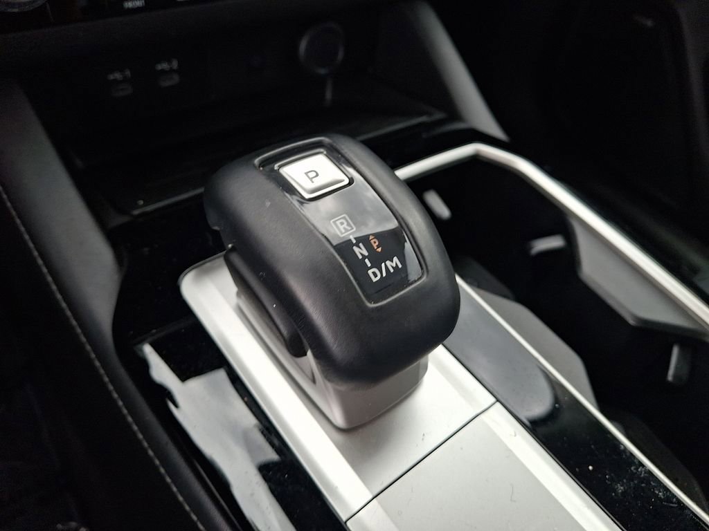 Used 2025 Mitsubishi Outlander SE AWD/4WD image 16