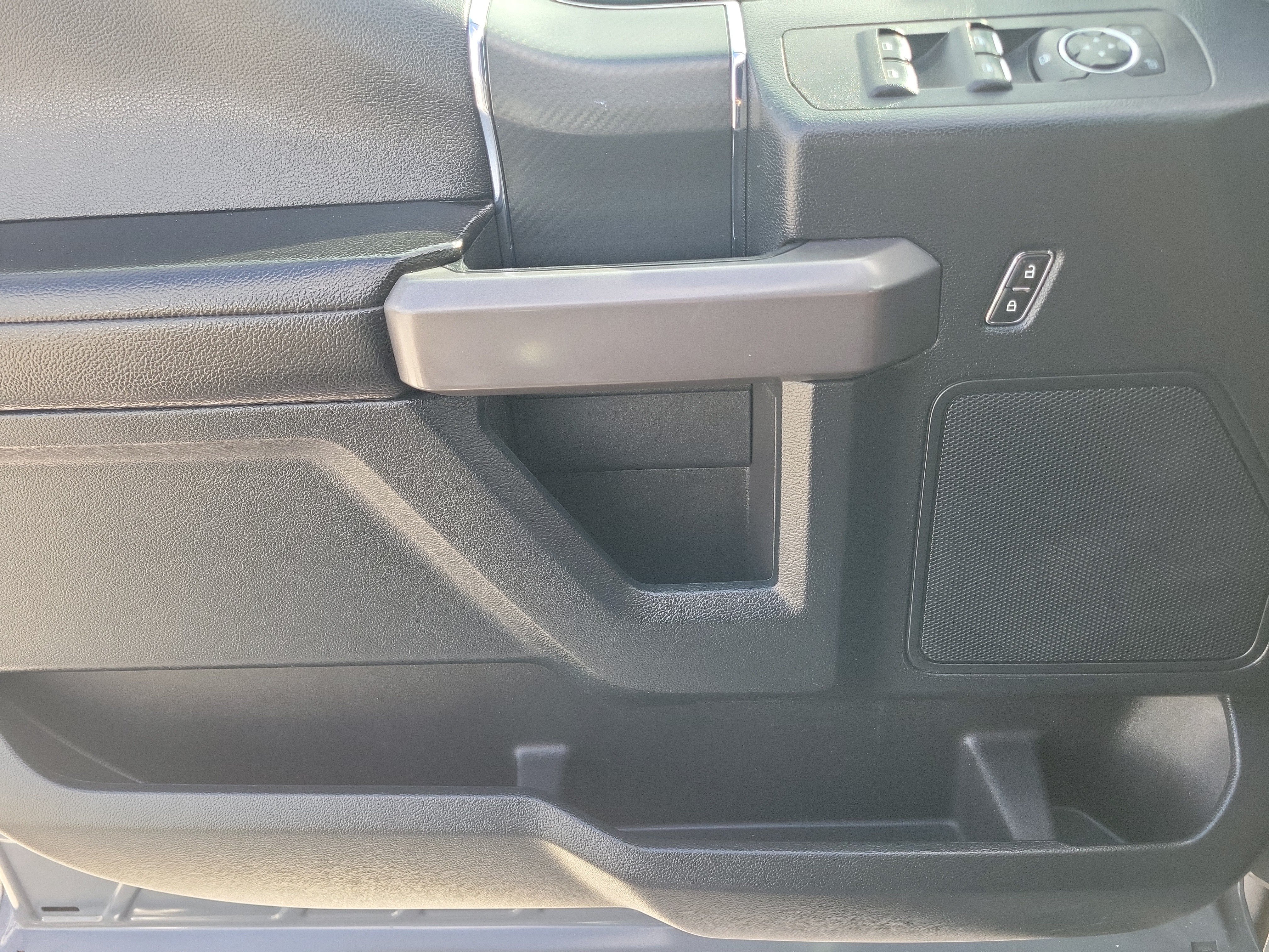 Used 2019 Ford F150 XLT w/ Equipment Group 302A Luxury RWD image 27