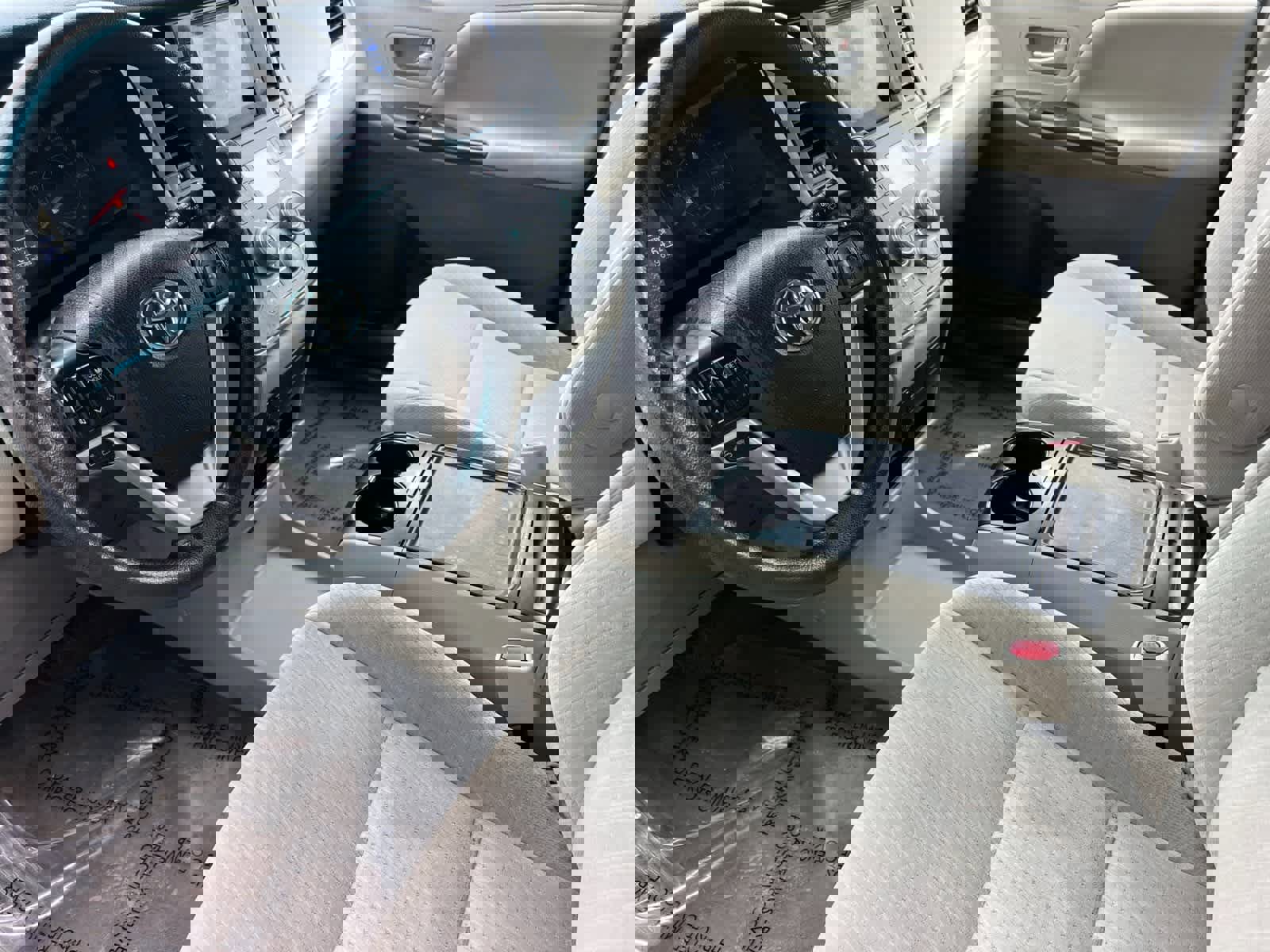 Used 2017 Toyota Sienna LE image 12