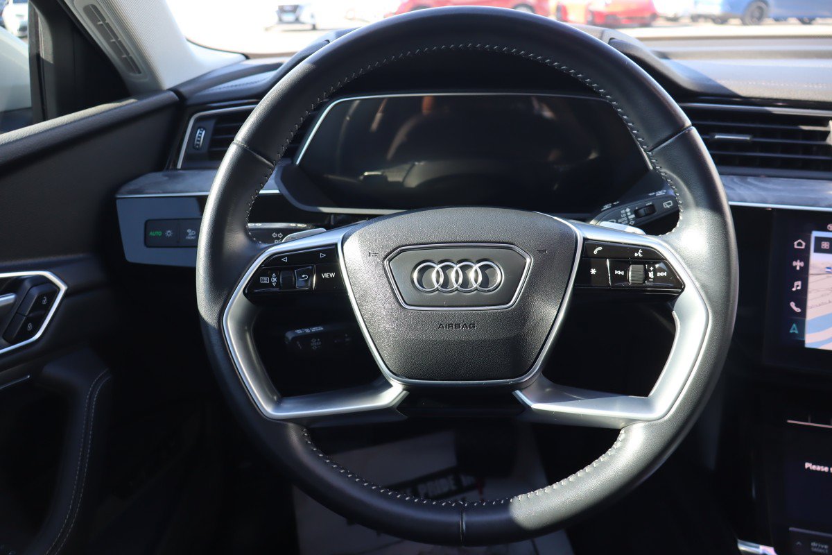 Used 2021 Audi e-tron Premium w/ Convenience Plus Package AWD/4WD image 15