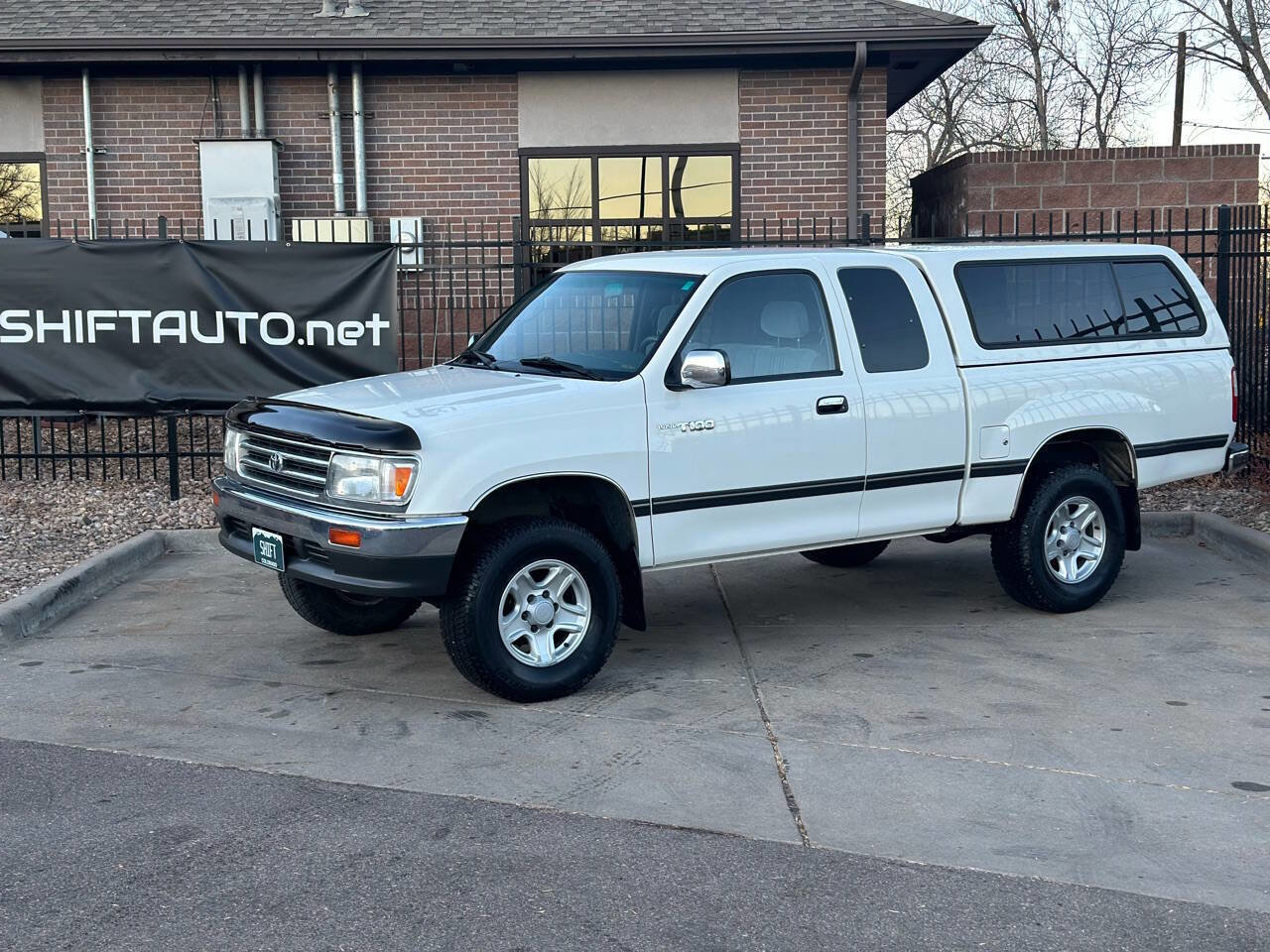 Used 1998 Toyota T100 SR5 image 4