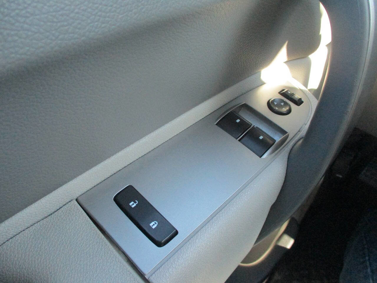 Used 2012 GMC Sierra 2500 W/T w/ Snow Plow Prep Package image 16