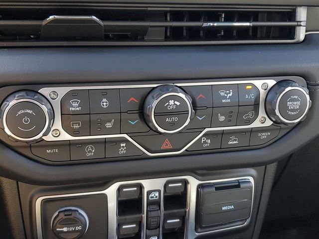 New 2025 Jeep Gladiator Mojave image 29