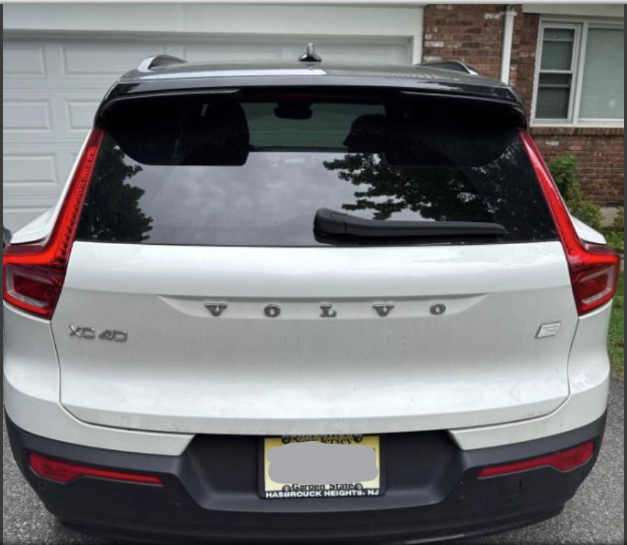 Certified 2023 Volvo XC40 Recharge Plus w/ Protection Package Premier AWD/4WD image 14