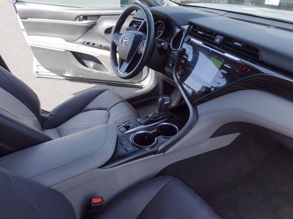 Certified 2019 Toyota Camry XLE image 14