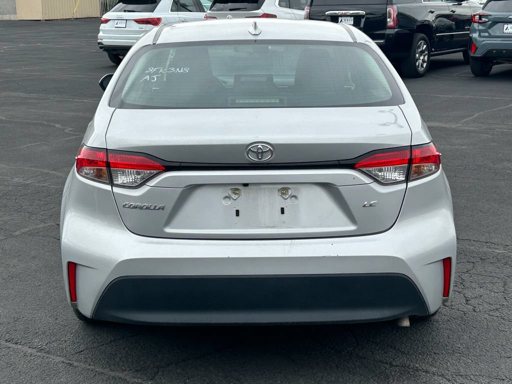 Used 2024 Toyota Corolla LE FWD image 4