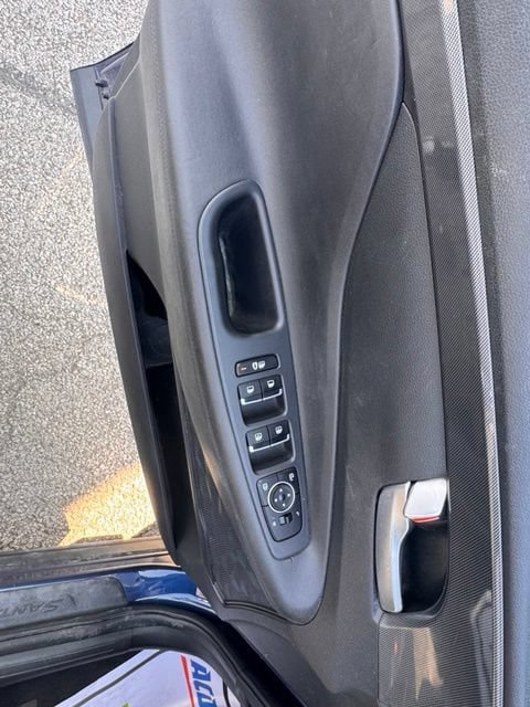 Used 2022 Hyundai Santa Fe SEL FWD image 12