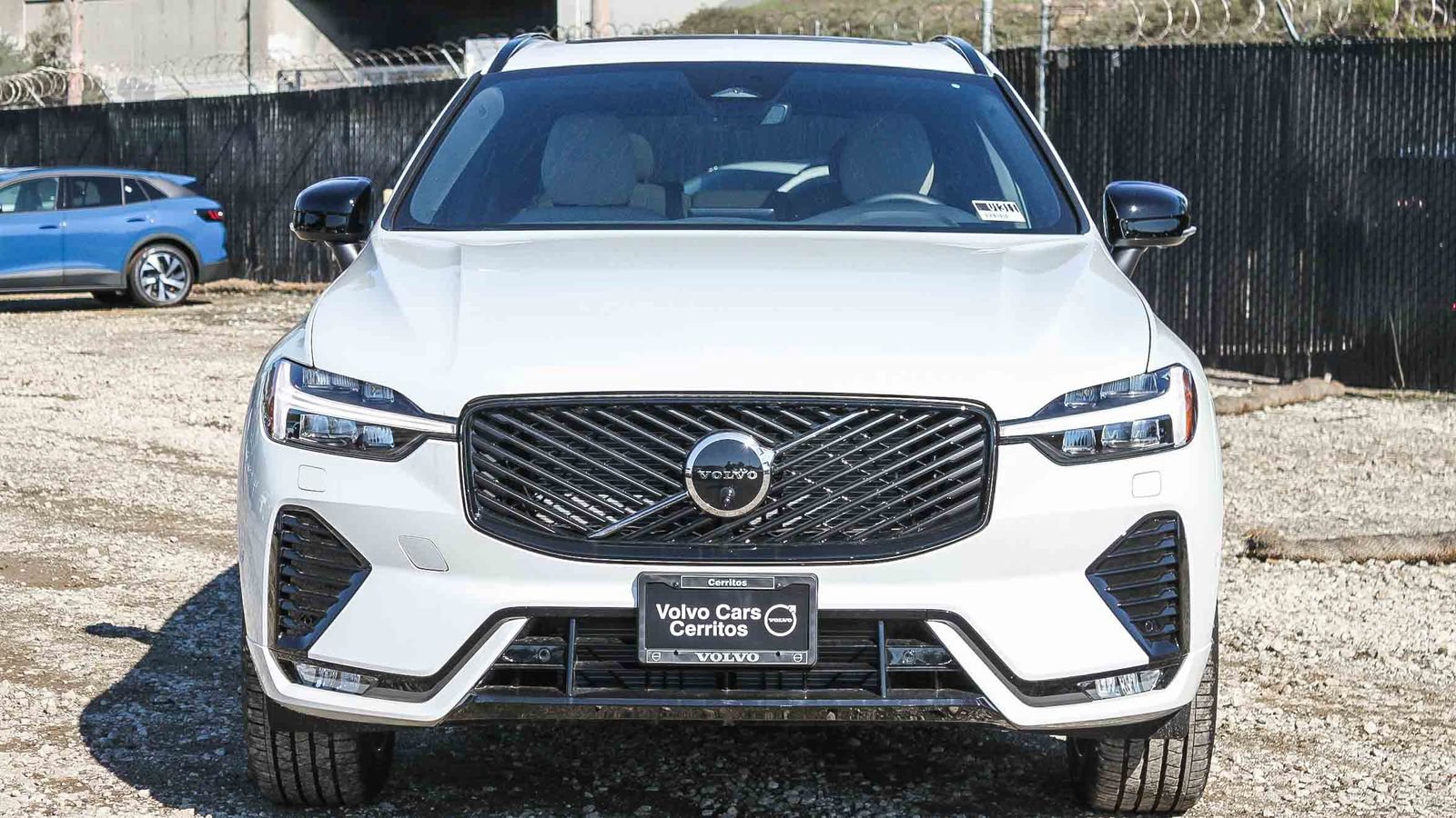 New 2026 Volvo XC60 B5 Plus w/ Protection Package Premier AWD/4WD image 2