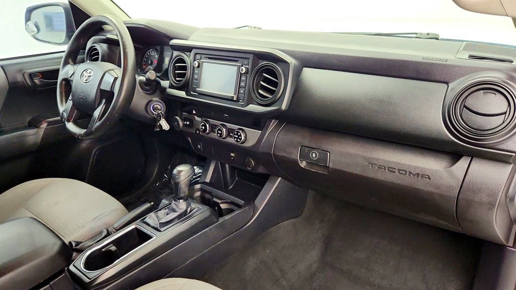 Used 2017 Toyota Tacoma SR RWD image 24
