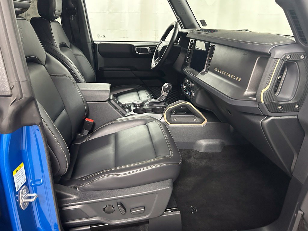 Used 2025 Ford Bronco Badlands AWD/4WD image 13