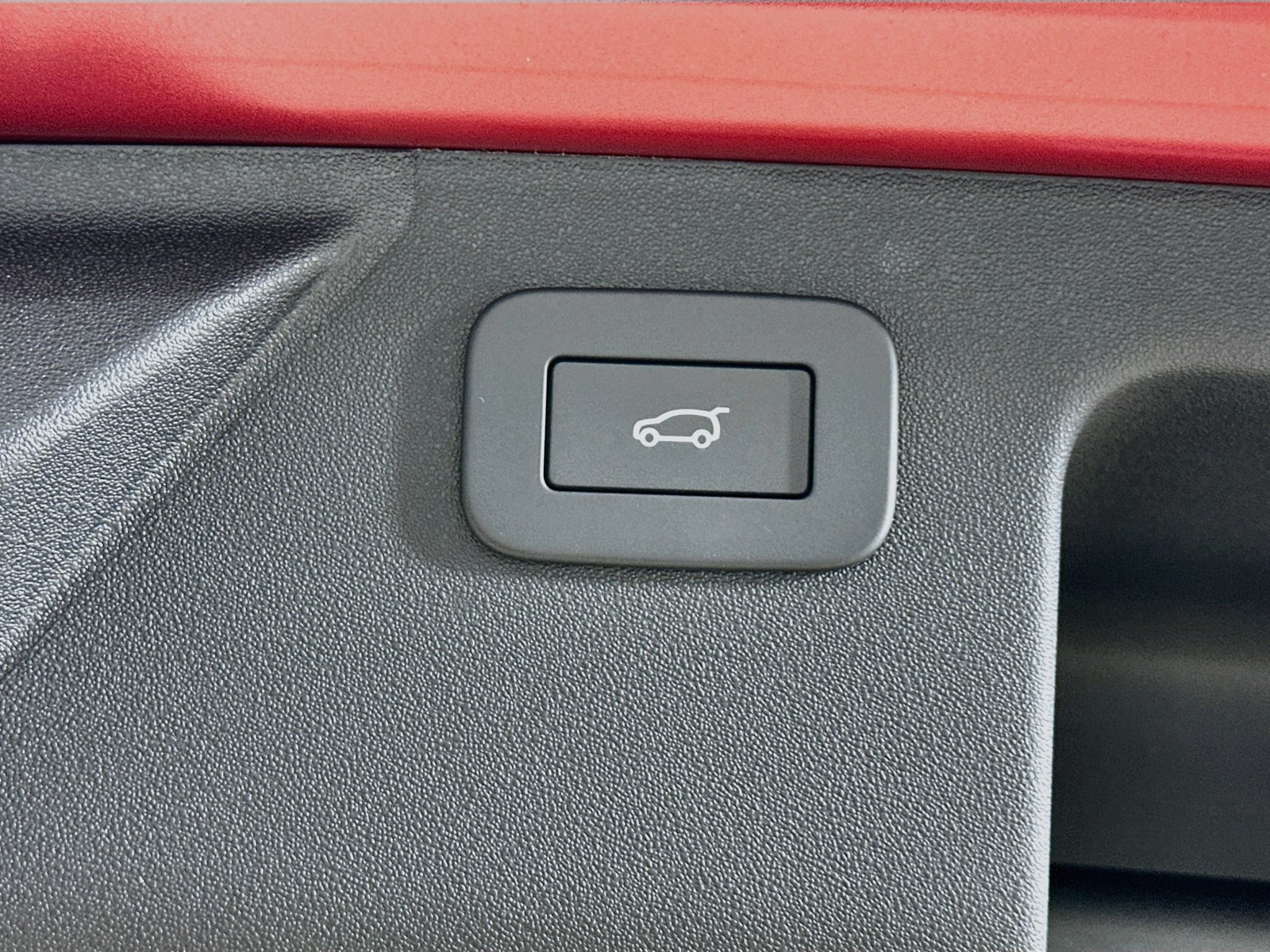New 2026 Land Rover Discovery Sport Landmark AWD/4WD image 39
