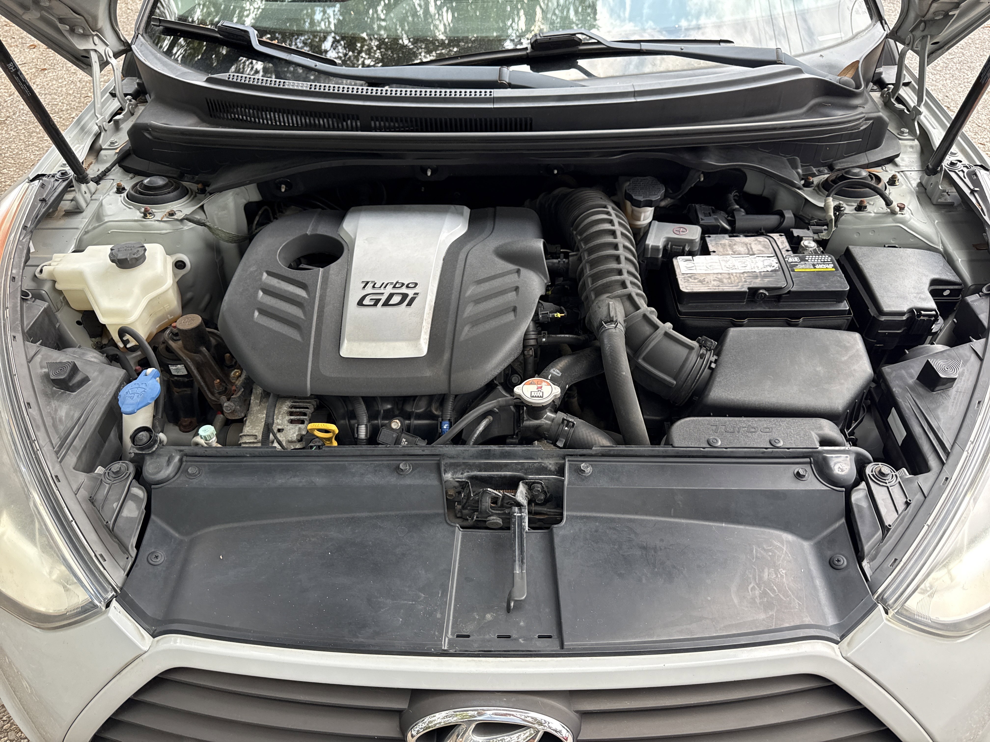 Used 2014 Hyundai Veloster Turbo R-Spec FWD image 29