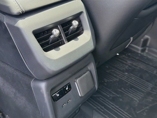 Certified 2025 Cadillac Optiq Sport 2 w/ LPO, Floor Liner Package AWD/4WD image 26