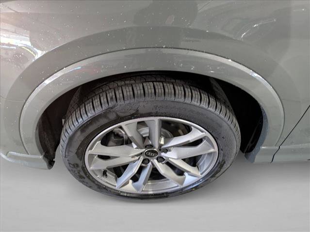 New 2025 Audi Q3 2.0T Premium image 10