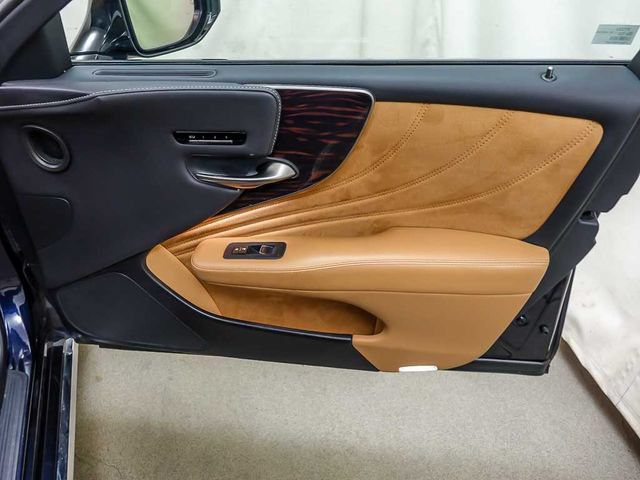 Used 2022 Lexus LS 500 AWD w/ Interior Upgrade Package image 27