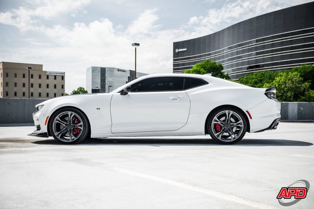 Used 2019 Chevrolet Camaro SS RWD image 59