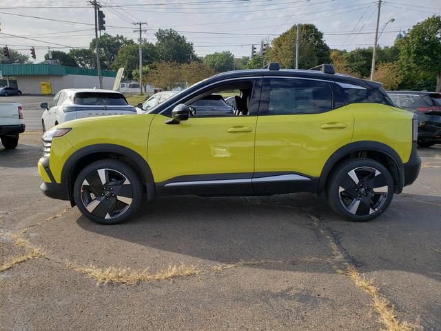 New 2026 Nissan Kicks SR w/ Cold Weather Package image 3