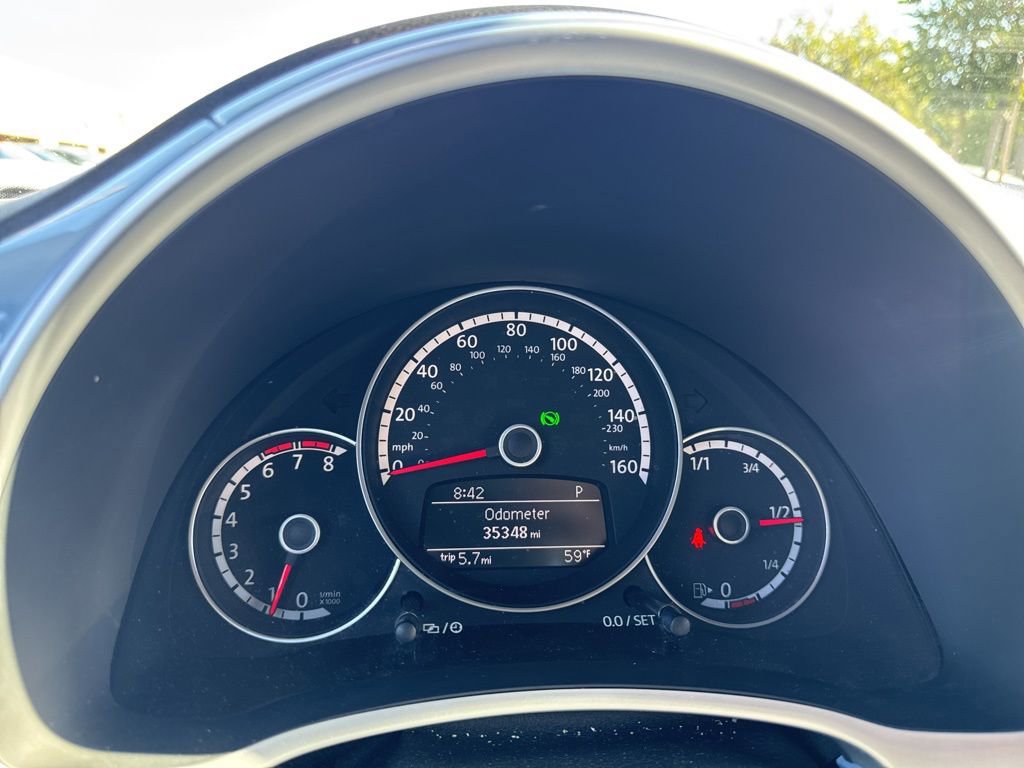 Used 2014 Volkswagen Beetle 2.5 FWD image 8