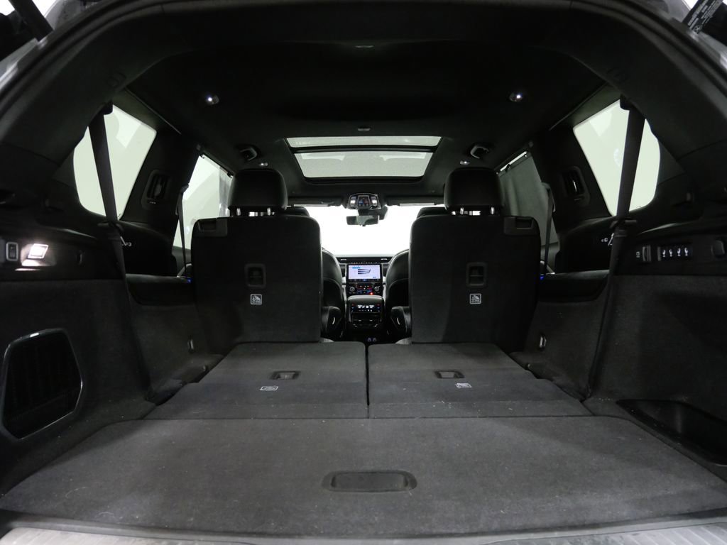 Used 2022 Jeep Grand Cherokee L Overland w/ Luxury Tech Group IV image 31