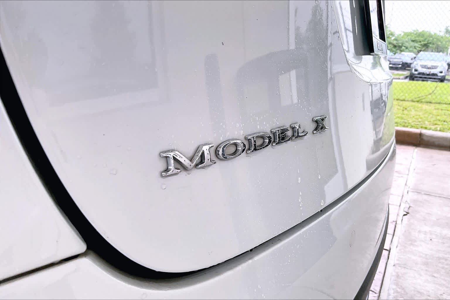 Used 2018 Tesla Model X 100D AWD/4WD image 28