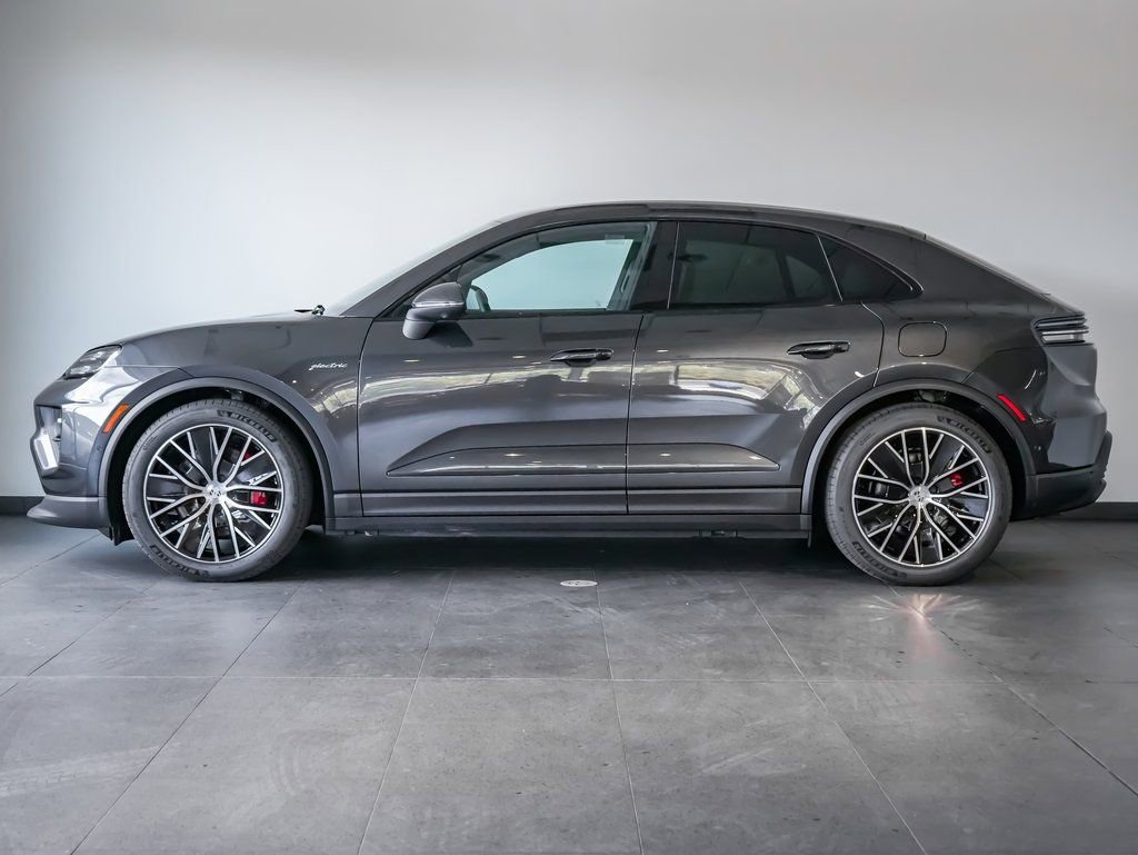 New 2026 Porsche Macan 4S Electric image 2