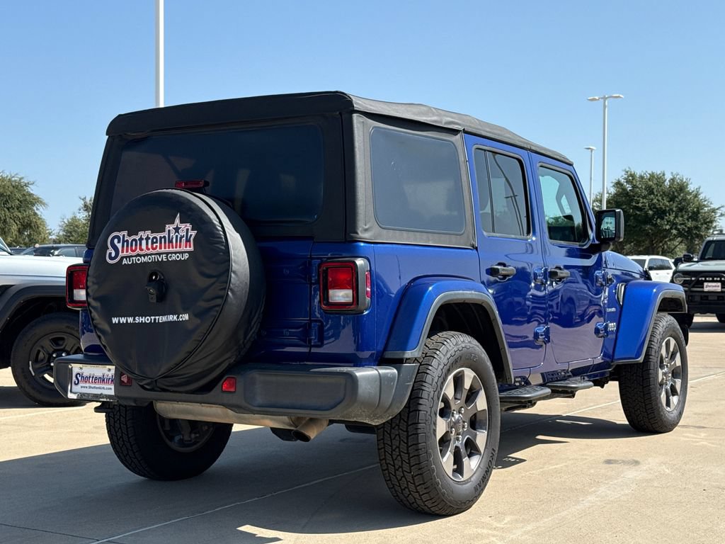 Used 2018 Jeep Wrangler Unlimited Sahara AWD/4WD image 9