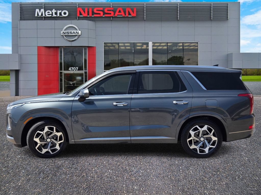 Used 2022 Hyundai Palisade Calligraphy FWD image 3