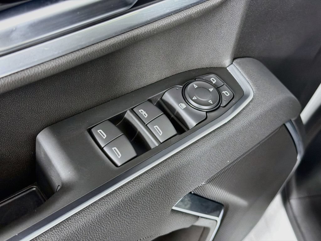 Used 2026 Chevrolet Silverado 1500 LT AWD/4WD image 32