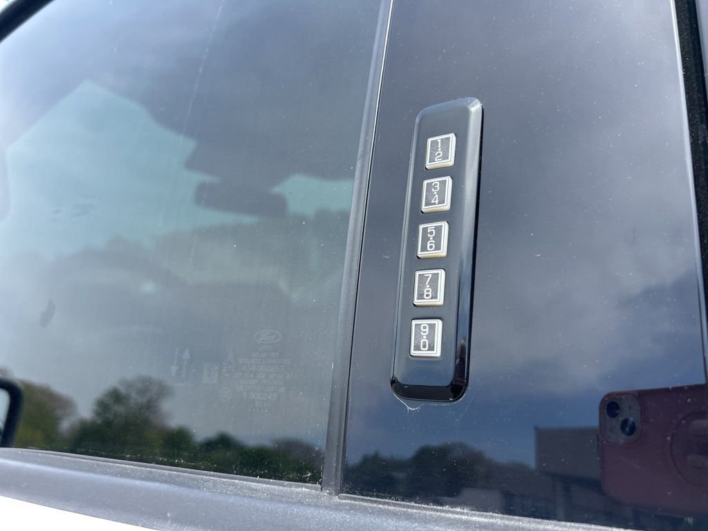 Used 2022 Ford F150 Lariat w/ Trailer Tow Package AWD/4WD image 33