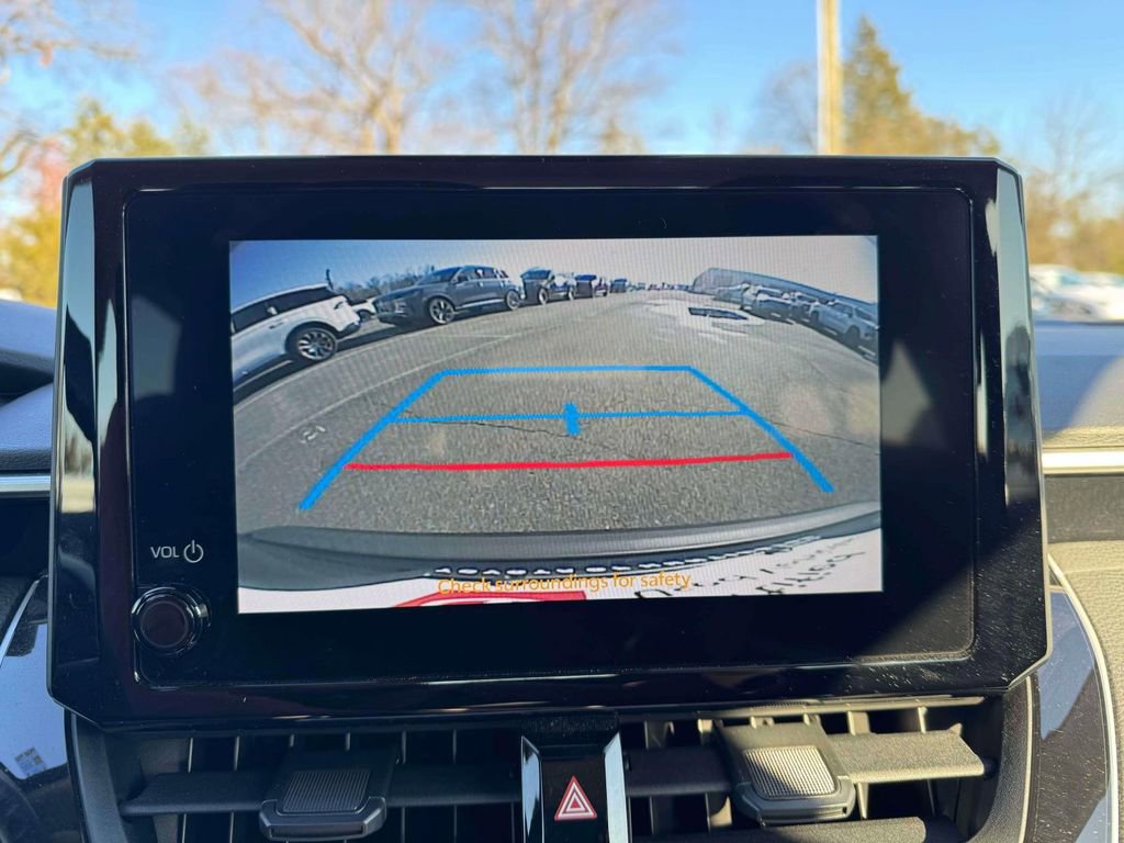 Used 2023 Toyota Corolla LE w/ Carpet Mat Package (TMS) image 27