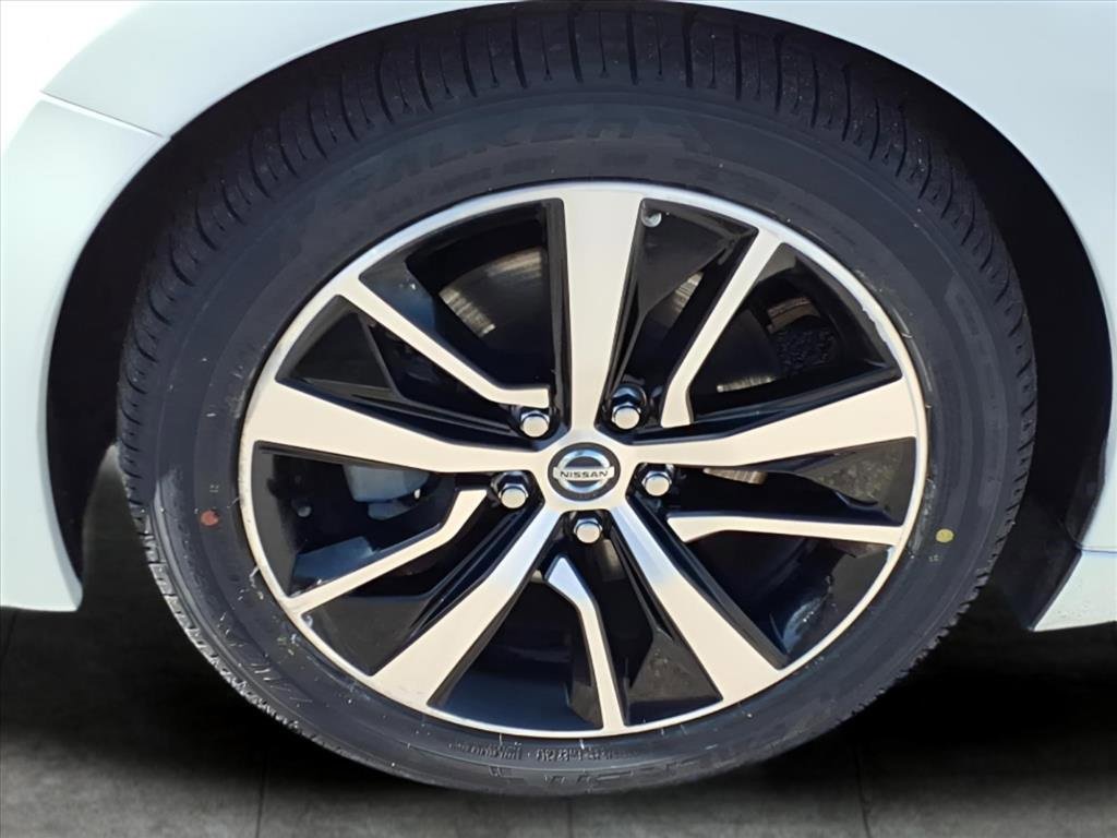 Used 2021 Nissan Maxima 3.5 SV w/ Floor Mat Group image 6