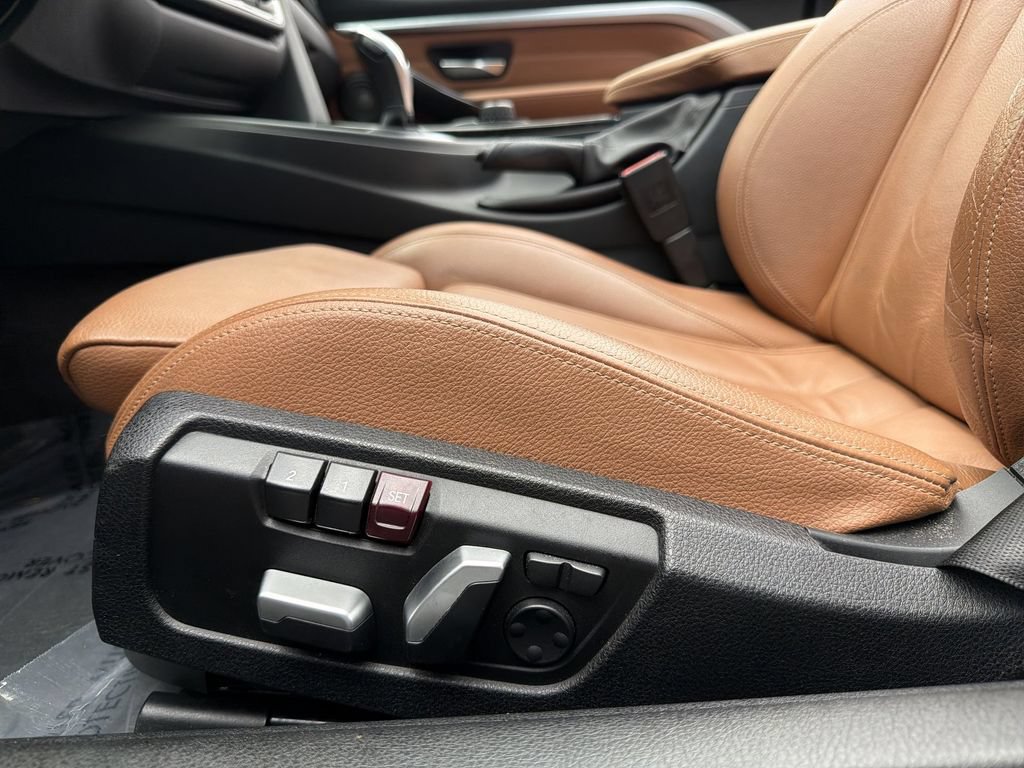 Used 2017 BMW 430i Convertible RWD image 28