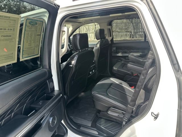 Used 2020 Ford Expedition Platinum image 18