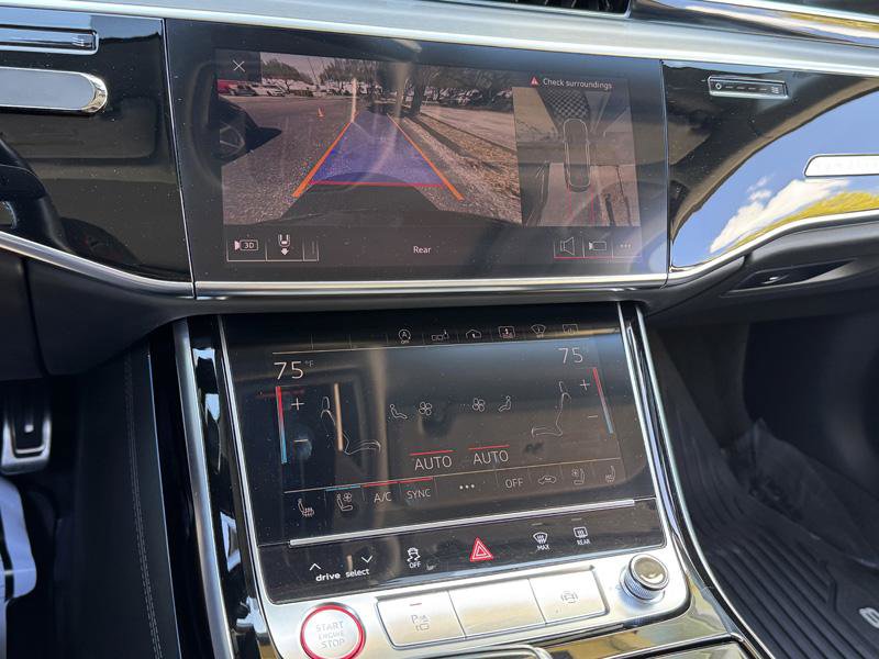 Used 2020 Audi S8 L image 25
