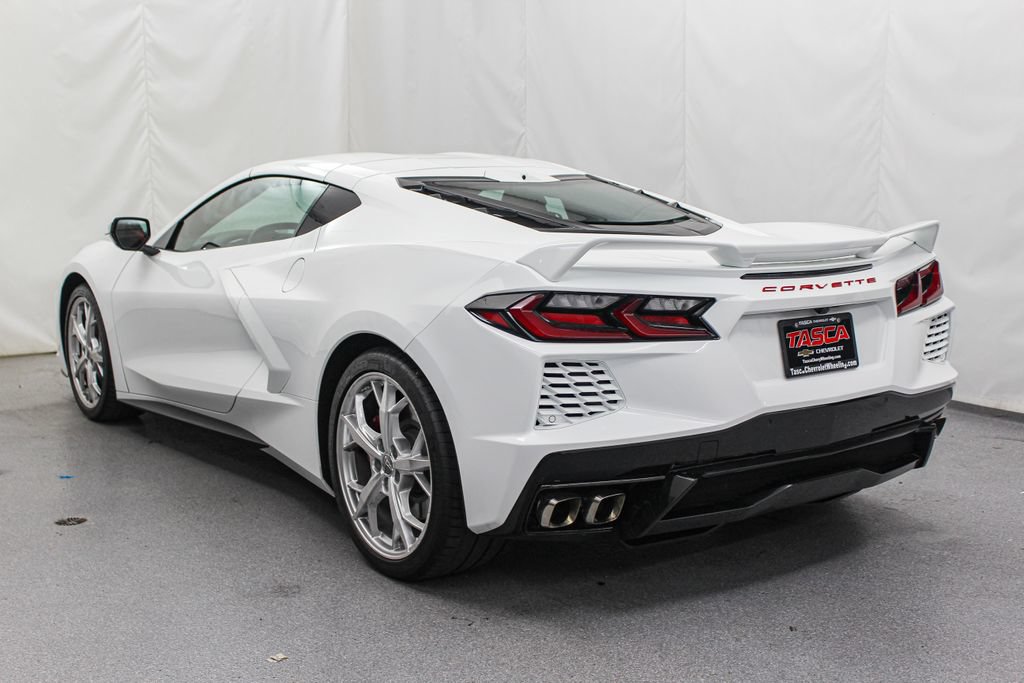 Used 2022 Chevrolet Corvette Stingray Premium Cpe w/ Z51 Performance Package RWD image 6